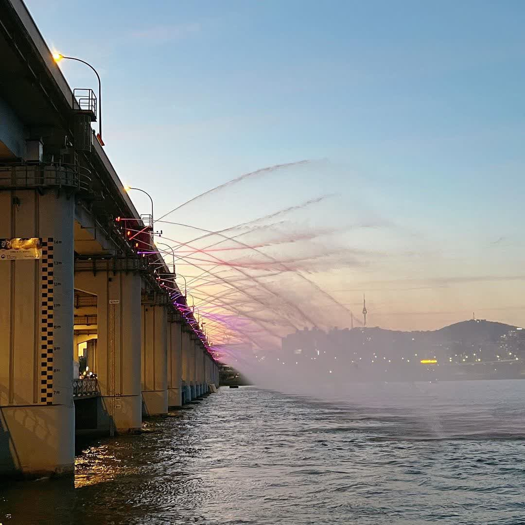 盤浦大橋月光彩虹噴泉 | 去趣 chicTrip