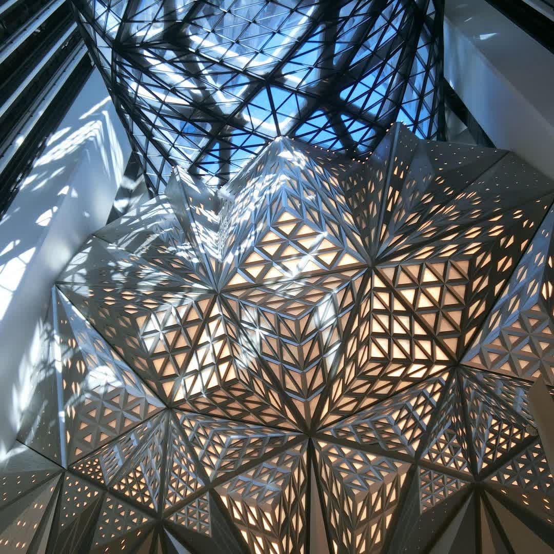 摩珀斯 | 去趣 chicTrip