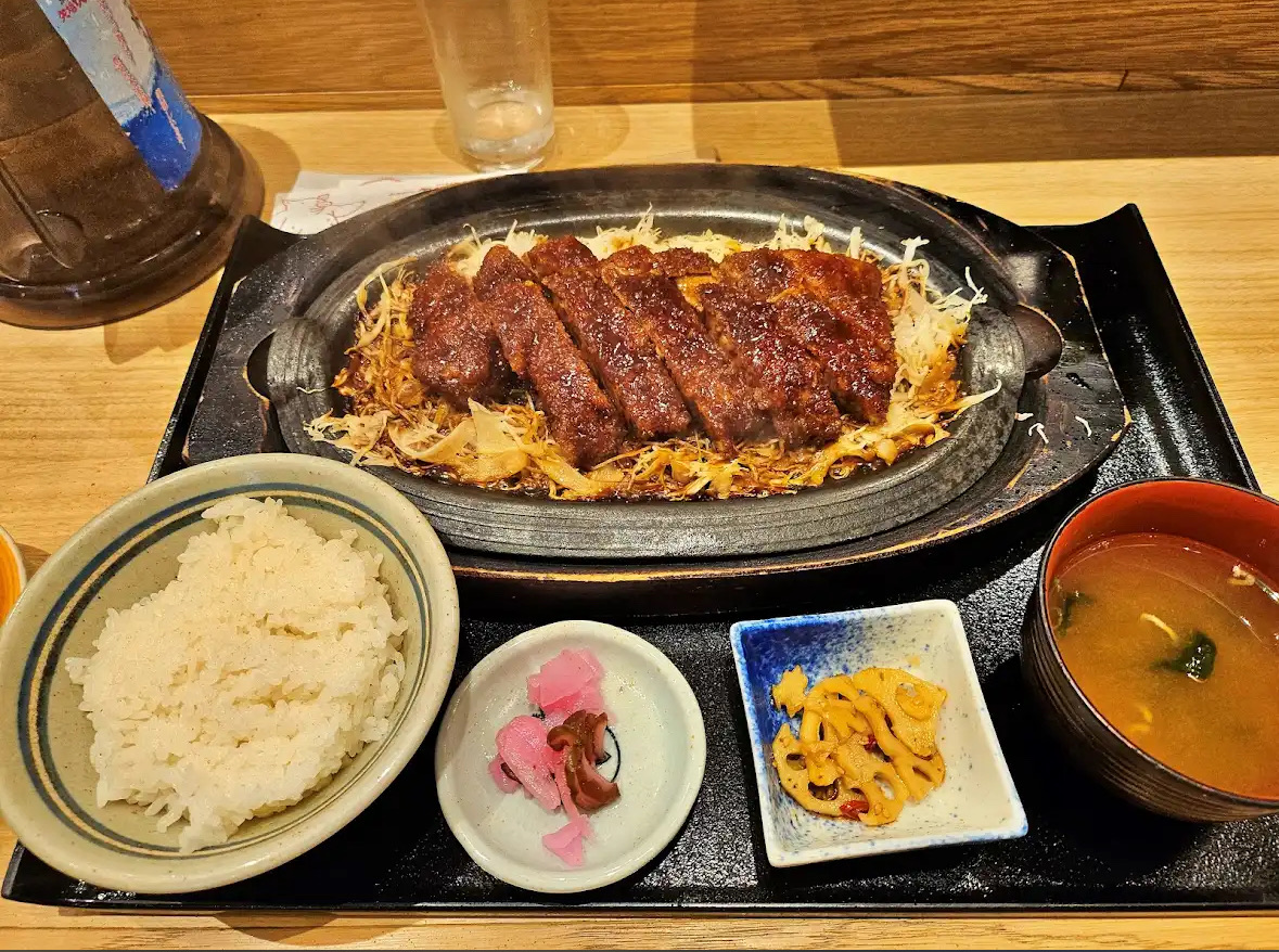 矢場丼 LACHIC店 | 去趣 chicTrip