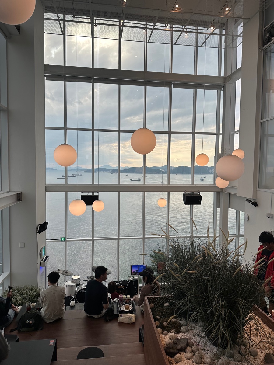 THRILL ON THE MUG! | 去趣 chicTrip