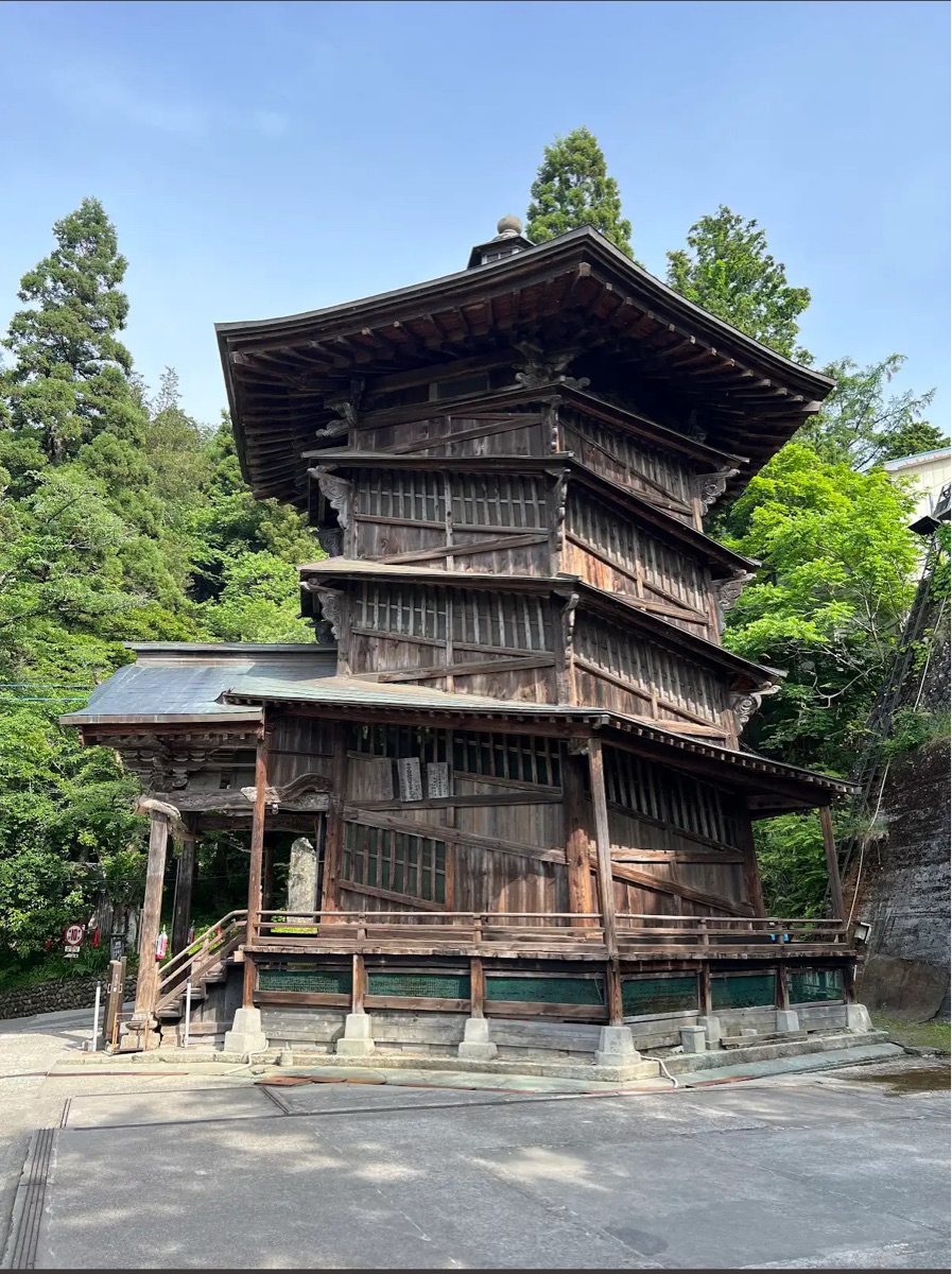会津さざえ堂 (円通三匝堂) Sazae Temple | 去趣 chicTrip