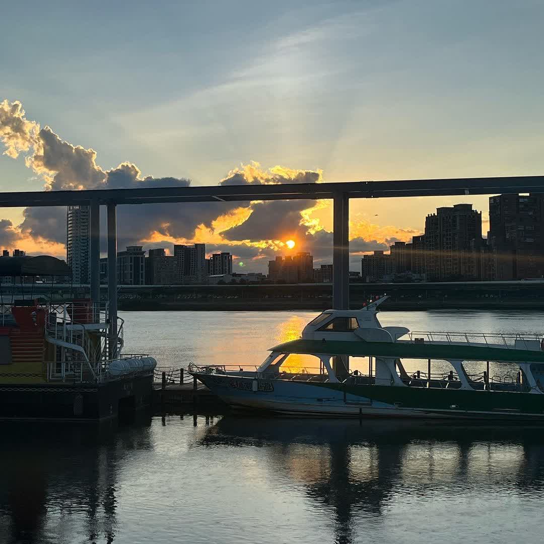 大稻埕碼頭貨櫃市集 | 去趣 chicTrip