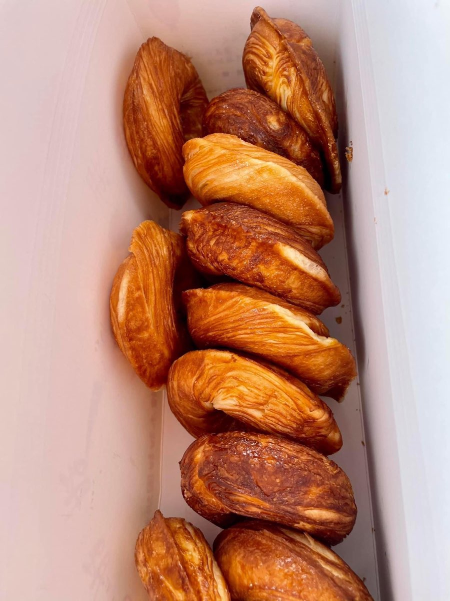 奮起湖現烤甜甜圈.百年檜木甜甜圈 | 去趣 chicTrip