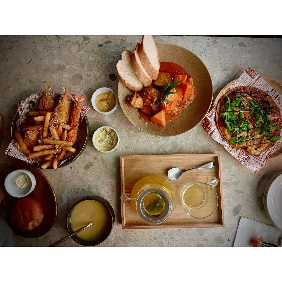 眺高 STAY WITH MOUNTAIN-台中景點 大坑景點 美食推薦 台中景觀餐廳 夜景餐廳 場地租借 慶生派對 咖啡廳 義式料理餐廳 | 去趣 chicTrip