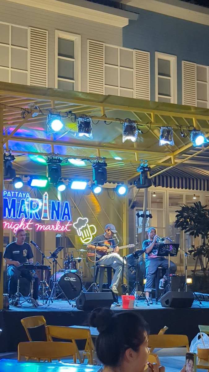 Pattaya Marina Night Market | 去趣 chicTrip