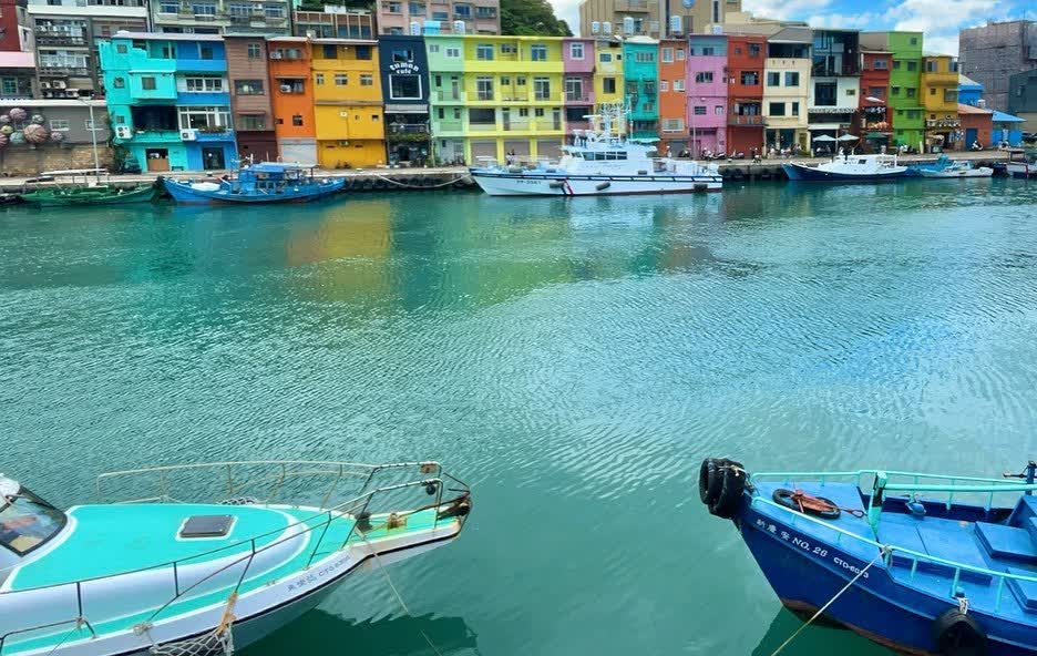 正濱漁港彩色街屋 | 去趣 chicTrip