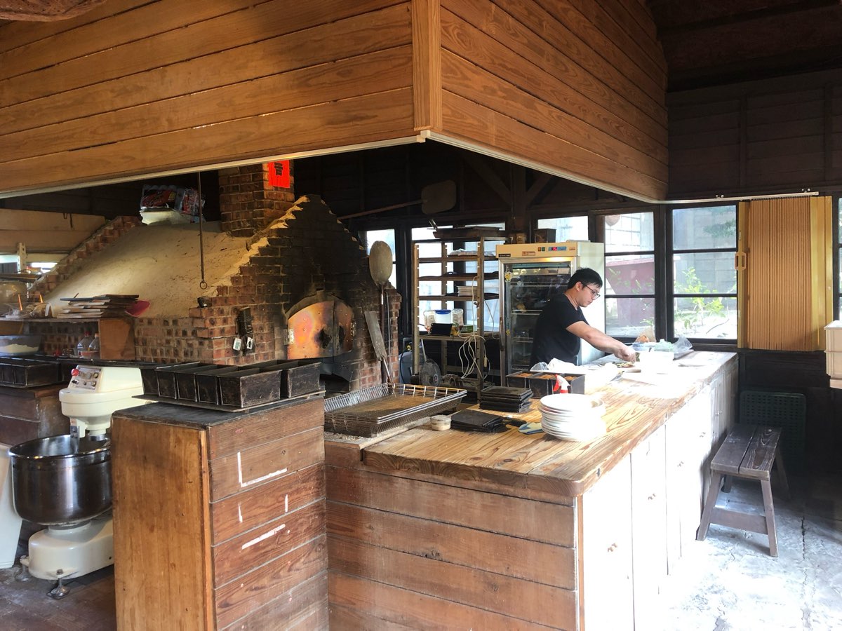 薪石窯柴燒窯烤麵包 | 去趣 chicTrip