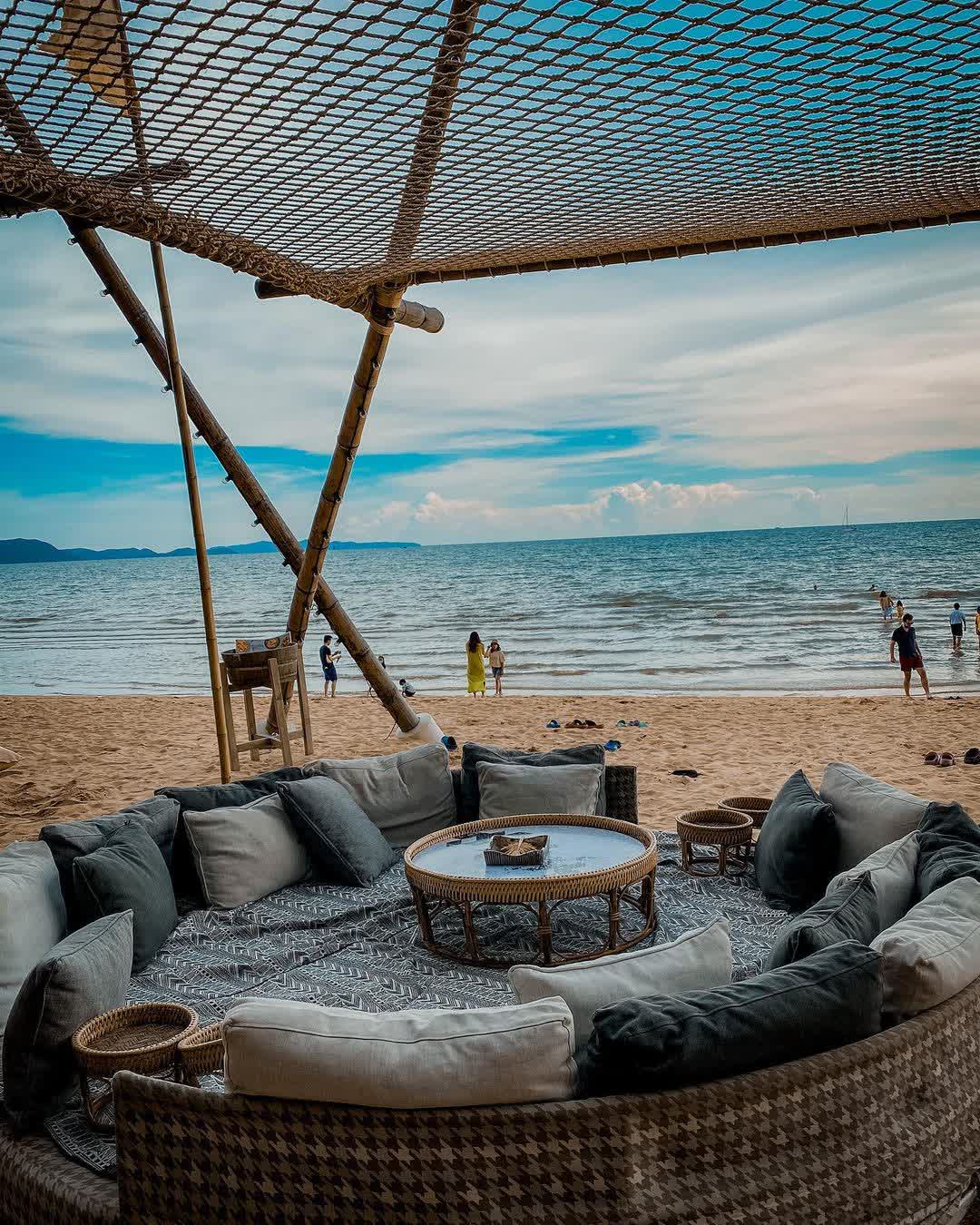 Cave Beach Club 網美海景餐廳 | 去趣 chicTrip