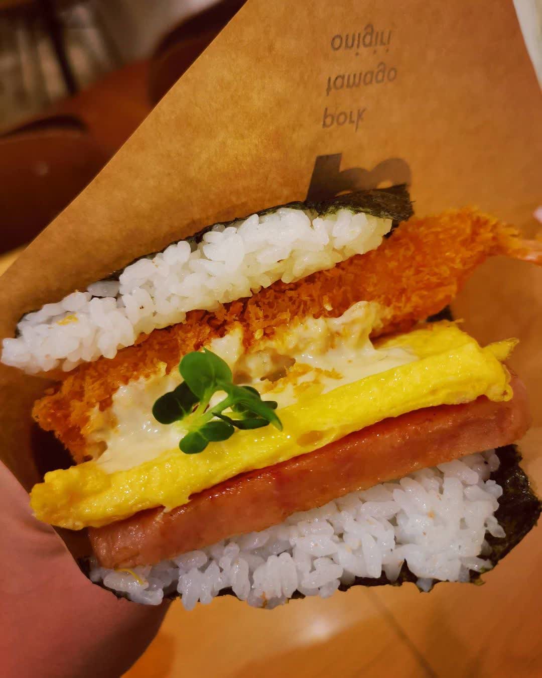 Pork Tamago Onigiri Makishi Market | 去趣 chicTrip