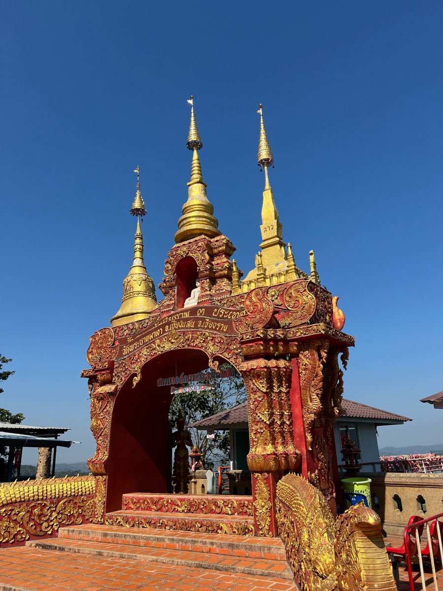 巴塔帕堯寺清盛天空步道 (Skywalk Chiang Saan) | 去趣 chicTrip