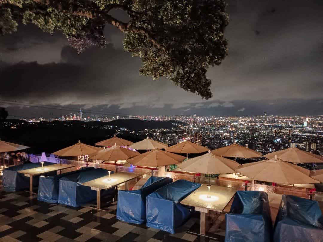 草山夜未眠景觀餐廳 | 去趣 chicTrip