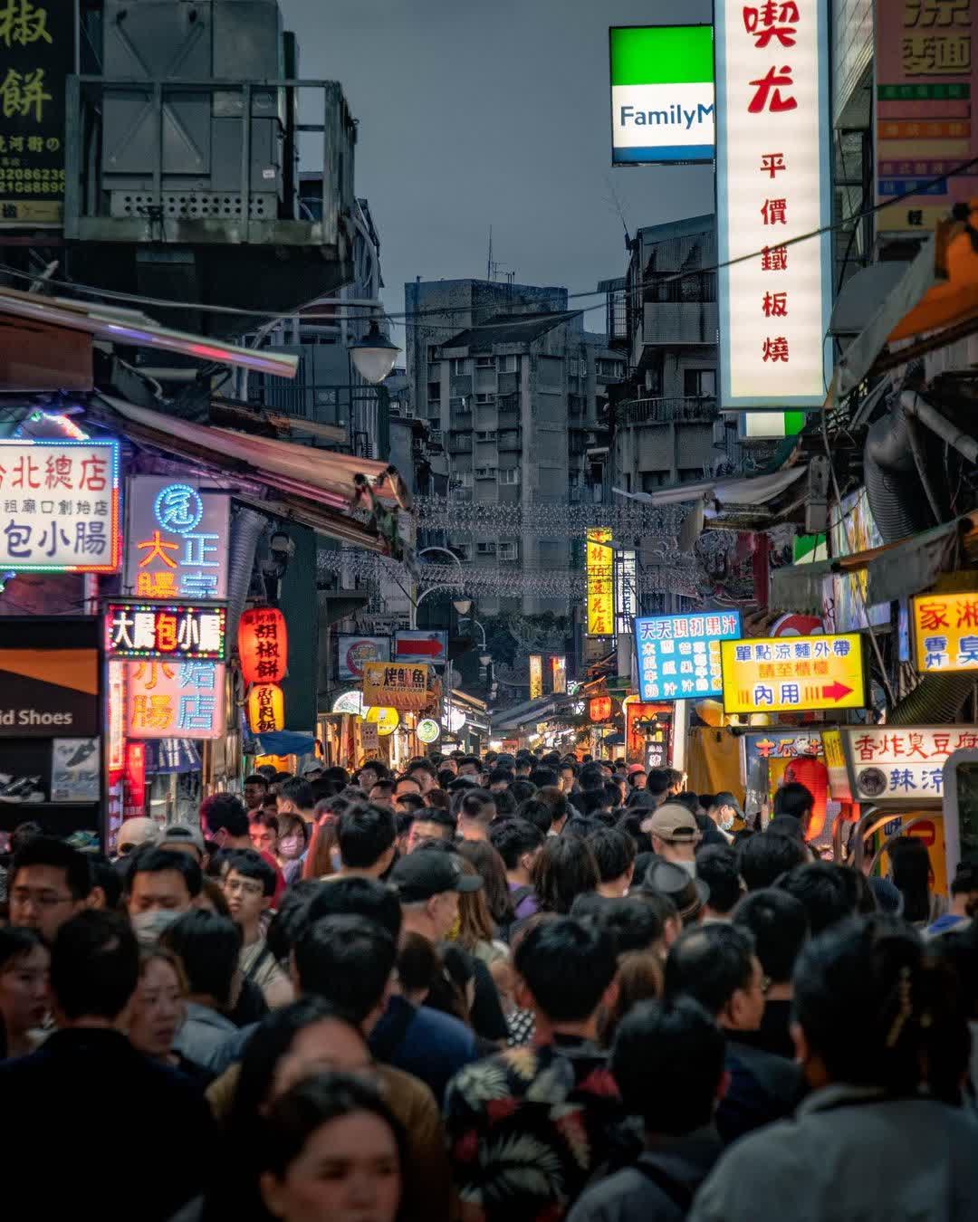 士林夜市（安平街段） | 去趣 chicTrip