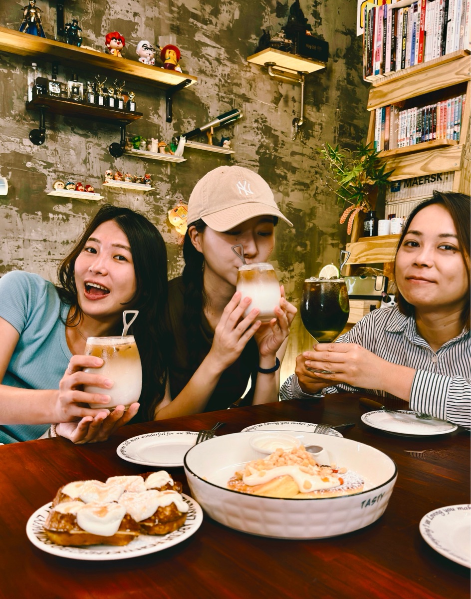 海島咖啡館｜貓咪咖啡館｜寵物友善