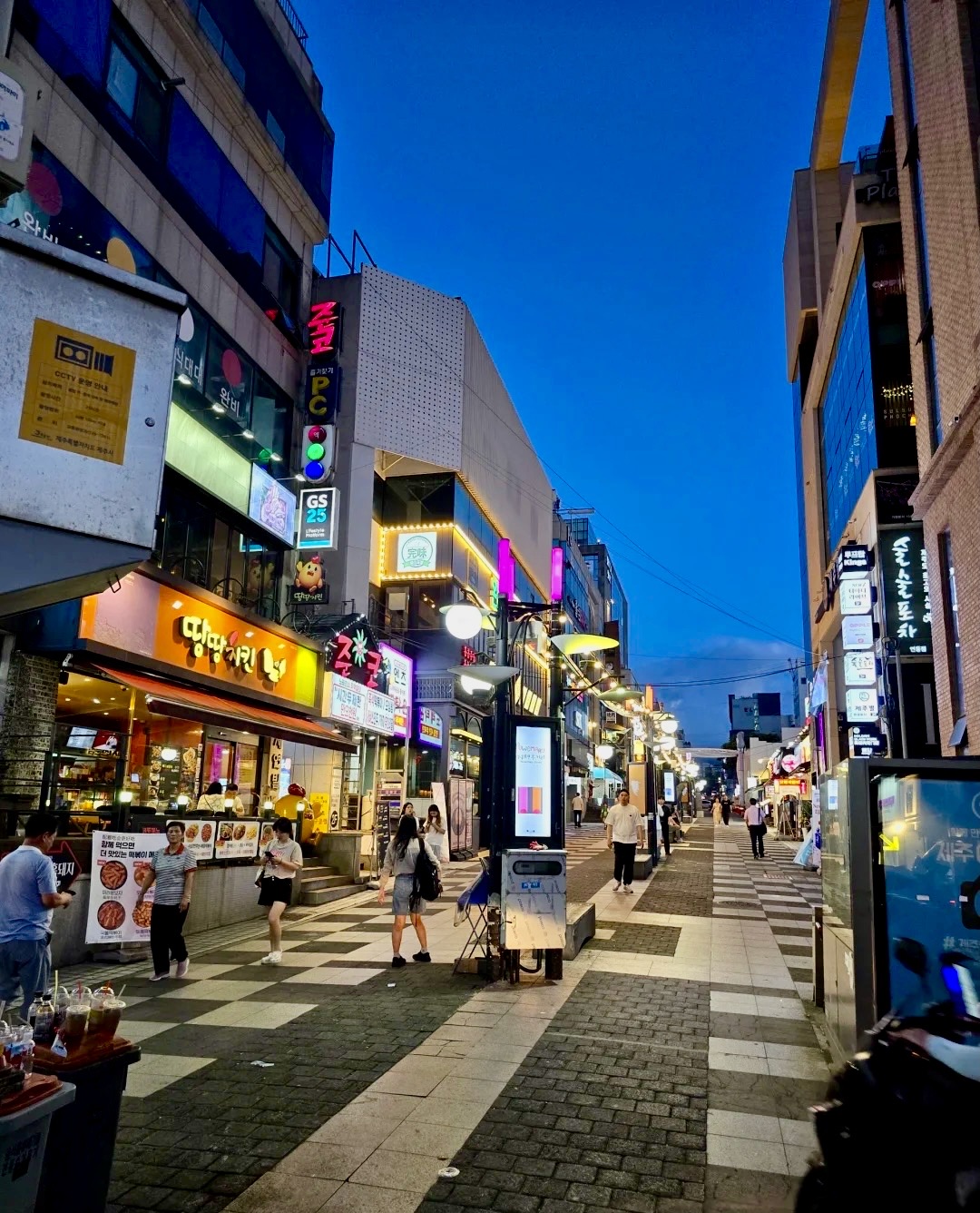 寳健路步行街 | 去趣 chicTrip