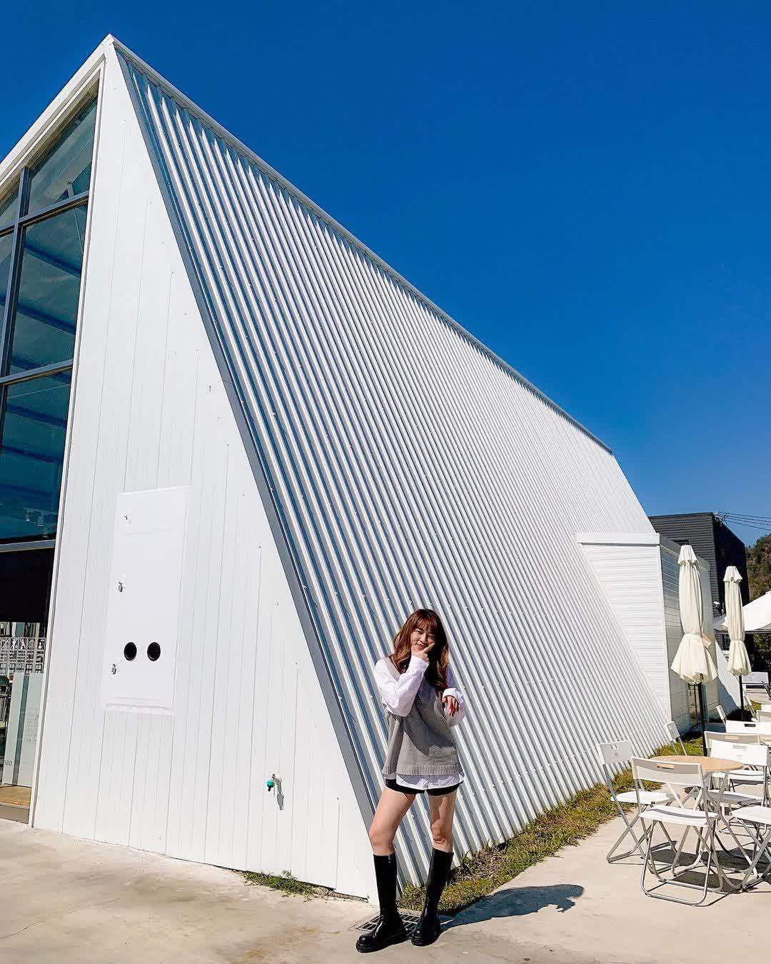 200 days咖啡 ｜ 自製司康 （寵物戶外雅座） | 去趣 chicTrip